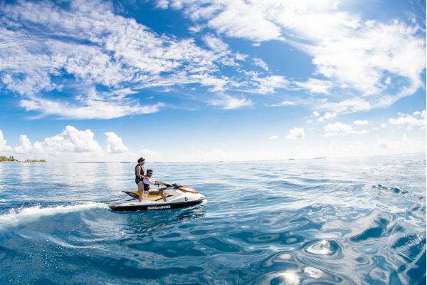 Embrace the Essence of Summer in l'Ampolla, Catalunya: A Coastal Haven of Aquatic Adventures