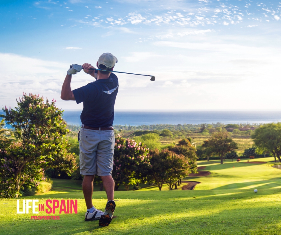 La Costa Dorada: Un Paraíso para los Amantes del Golf