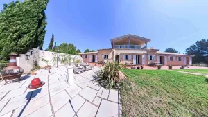 Villa Case